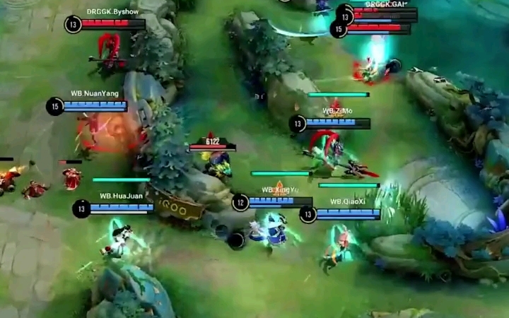 内马尔致敬伊涅斯塔:你是最佳中场,很高兴和你一起踢球