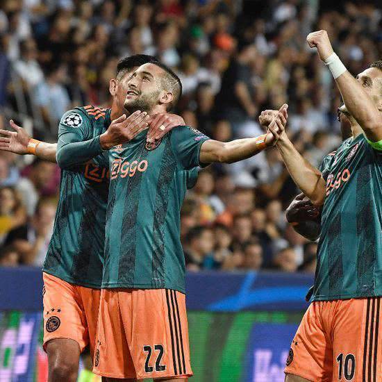 专属待机动 专属待机动