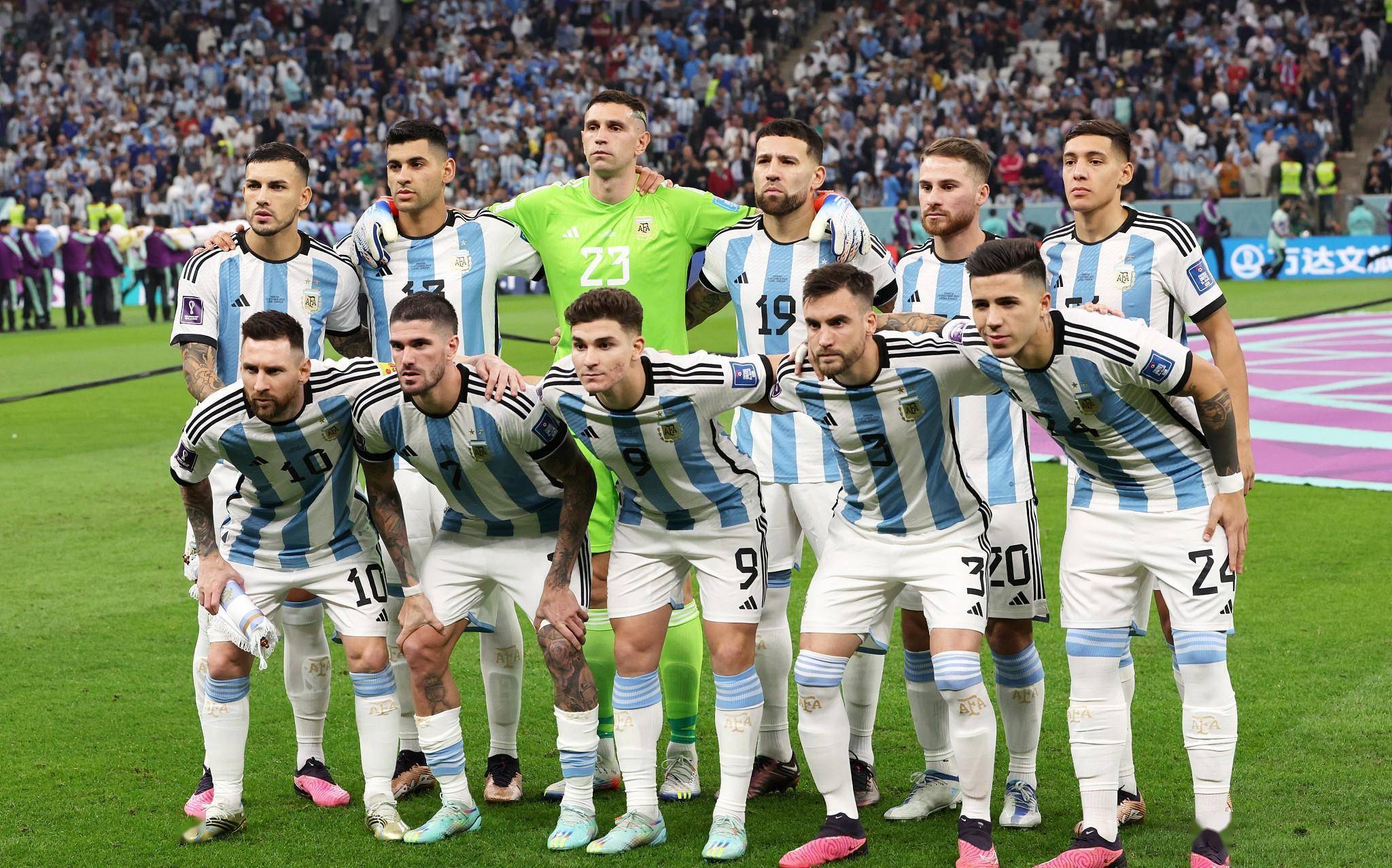 三分线外半 三分线外半